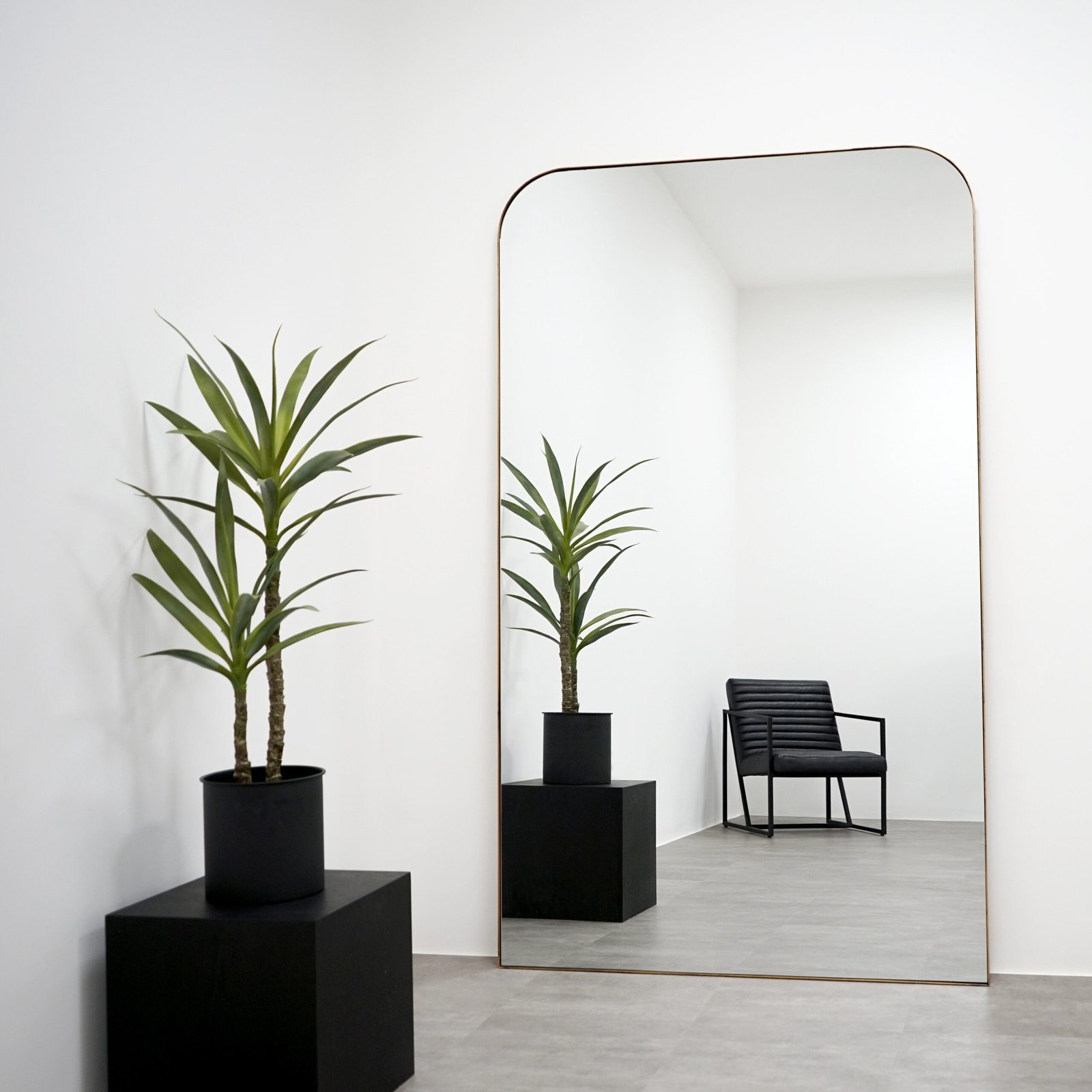 Theo - Full Length Gold Curved Extra Large Metal Mirror 200cm x 120cm - Image 6